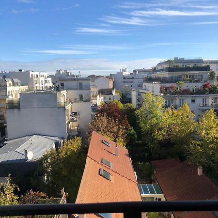 Appartement Tres Calme A 10Mn De Paris - Woman & Couples Only Courbevoie Eksteriør bilde