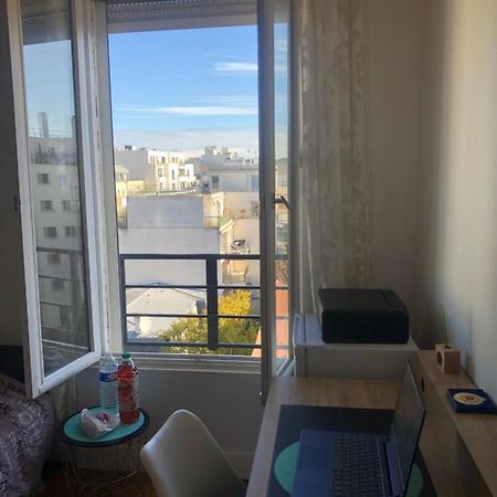 Appartement Tres Calme A 10Mn De Paris - Woman & Couples Only Courbevoie Eksteriør bilde