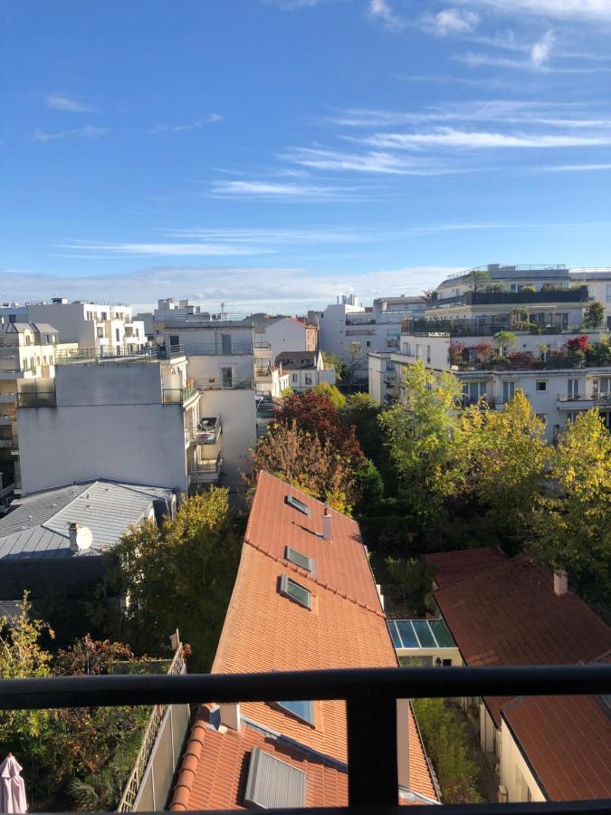 Appartement Tres Calme A 10Mn De Paris - Woman & Couples Only Courbevoie Eksteriør bilde
