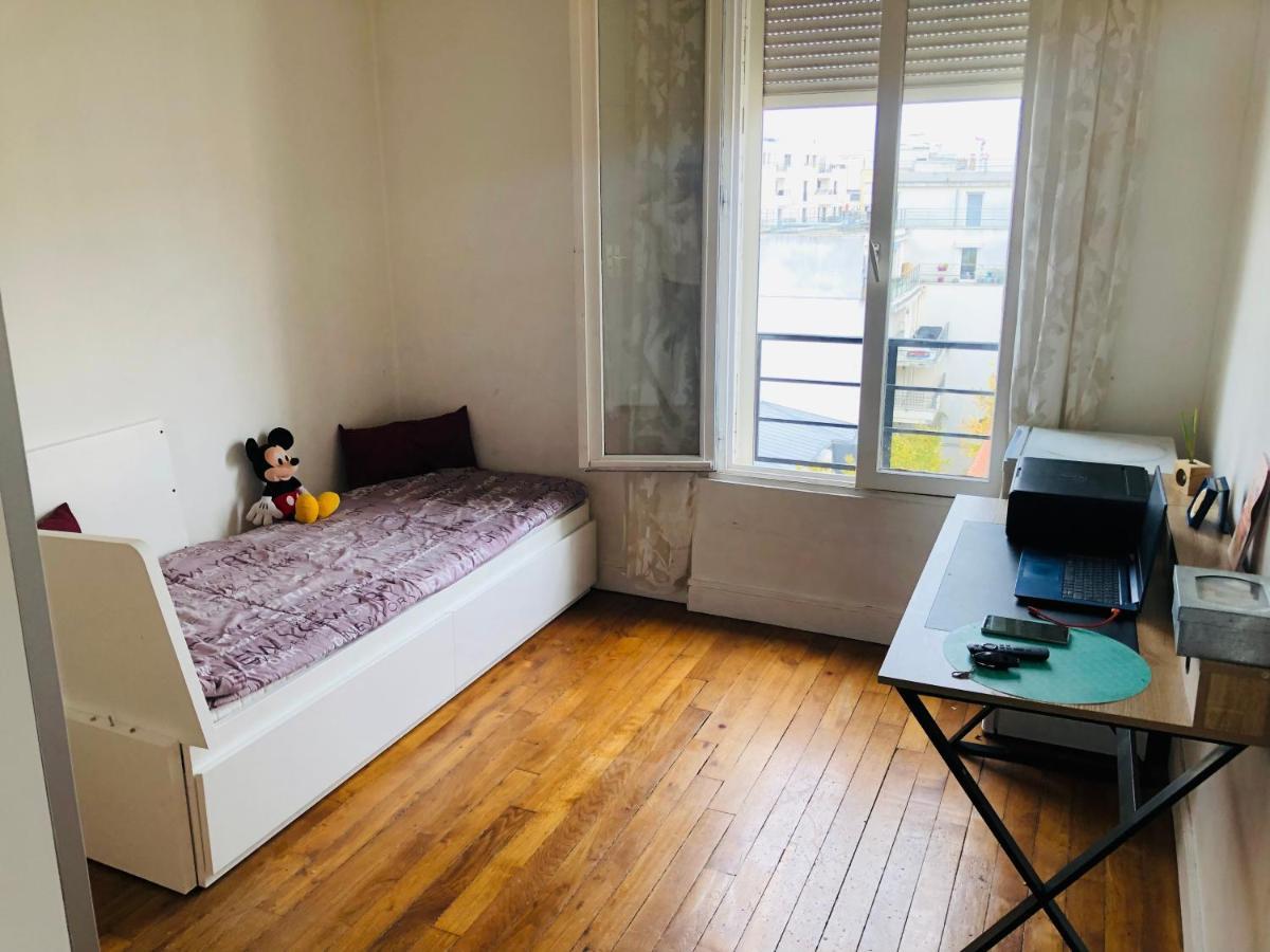 Appartement Tres Calme A 10Mn De Paris - Woman & Couples Only Courbevoie Eksteriør bilde